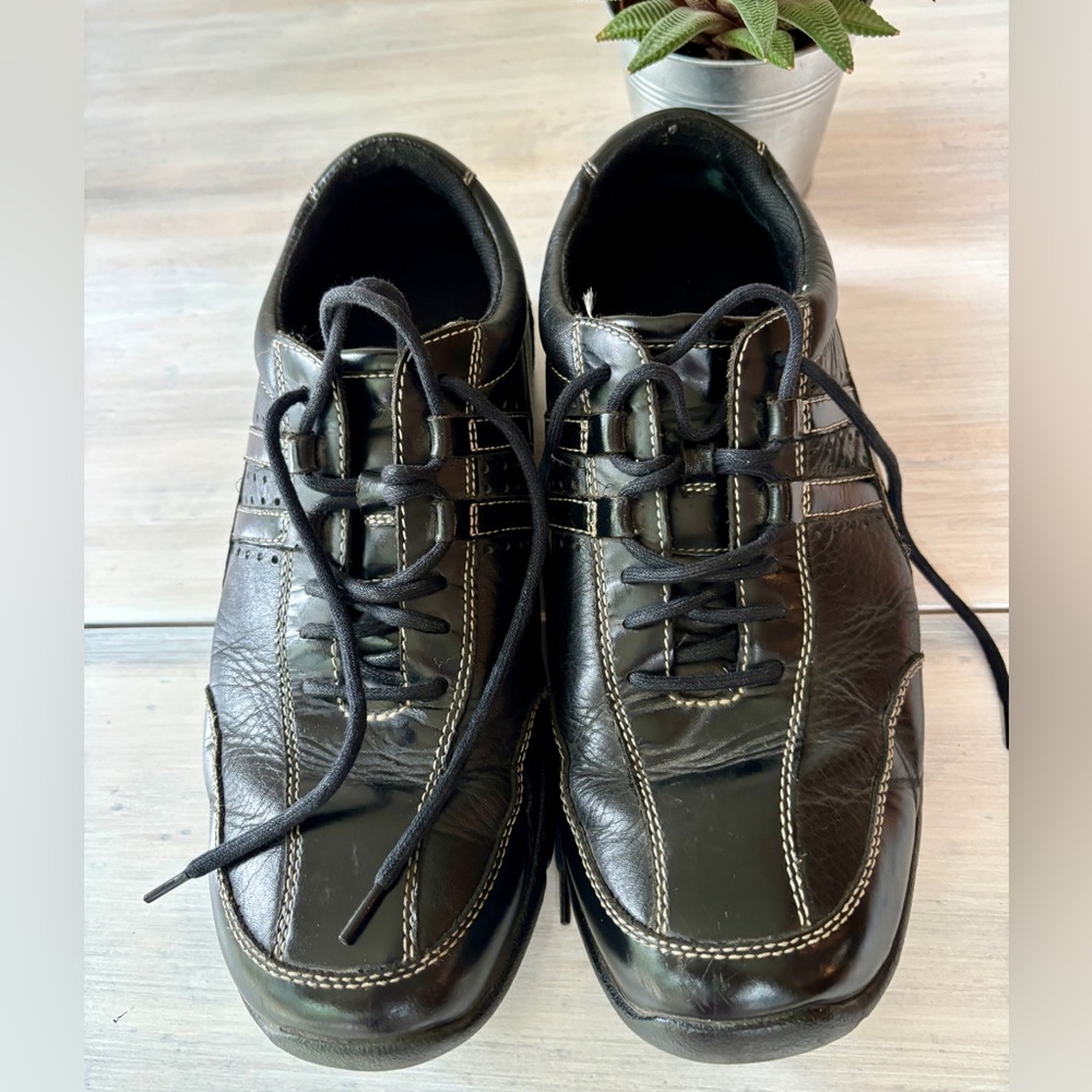 Men’s Rockport XCS Black Dress Sneakers. Size: 10.